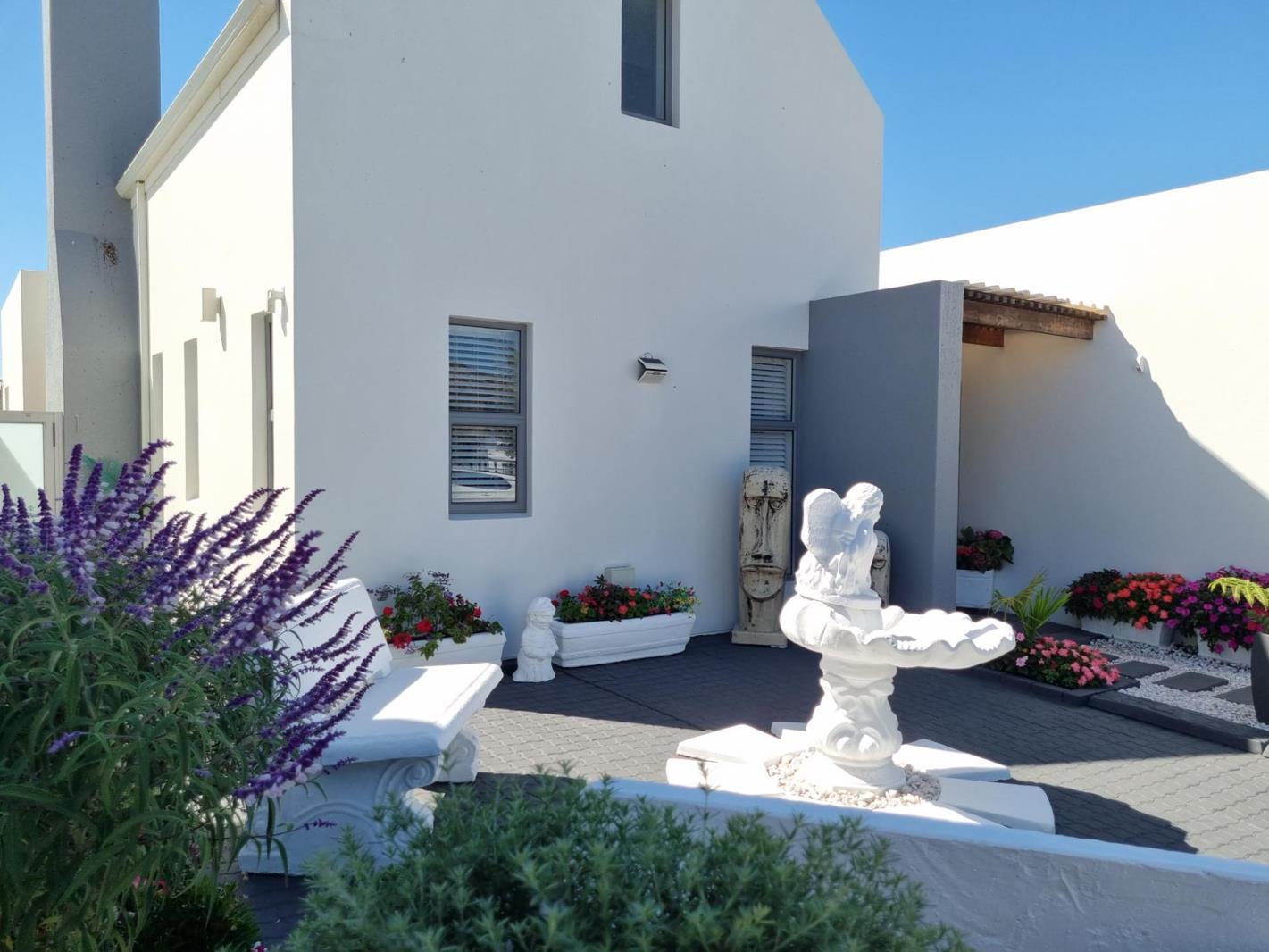 2 Bedroom House in Saldanha