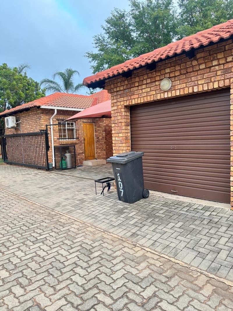 2 Bedroom Townhouse in Theresapark