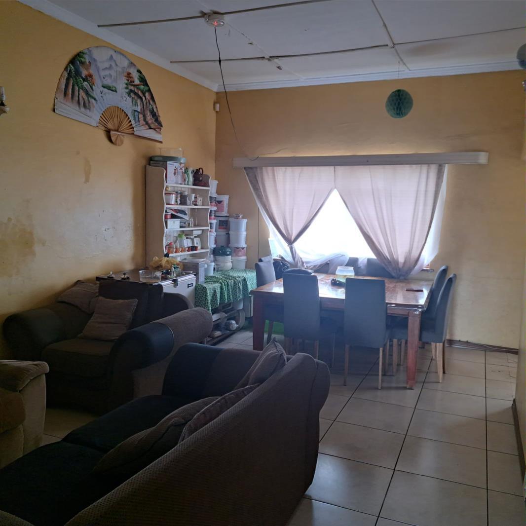 2 Bedroom House in North End