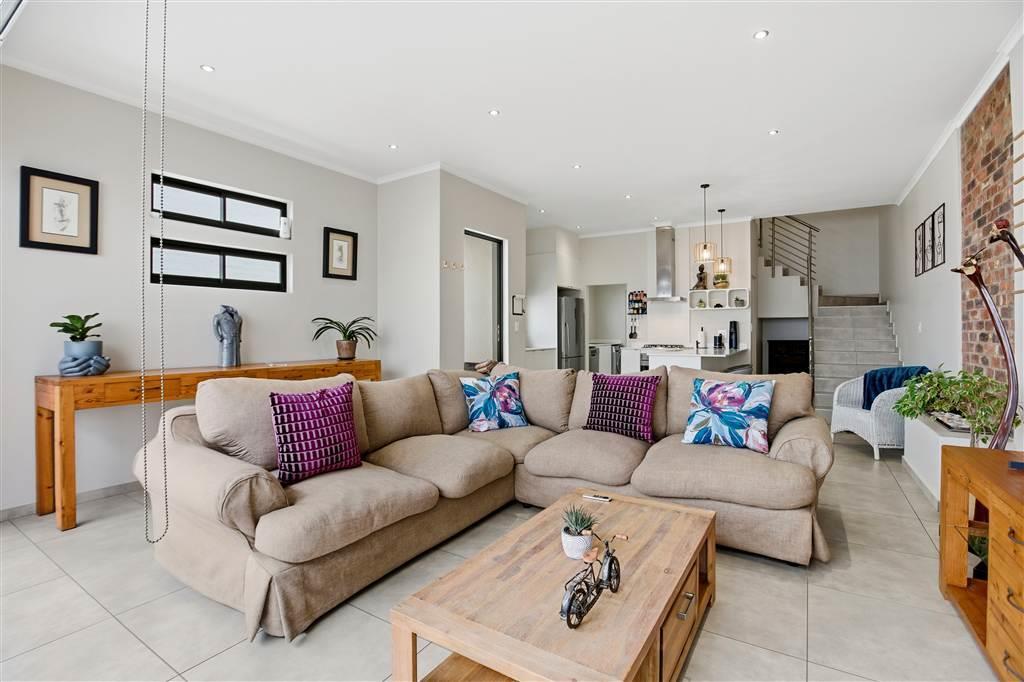 3 Bedroom House in Bryanston