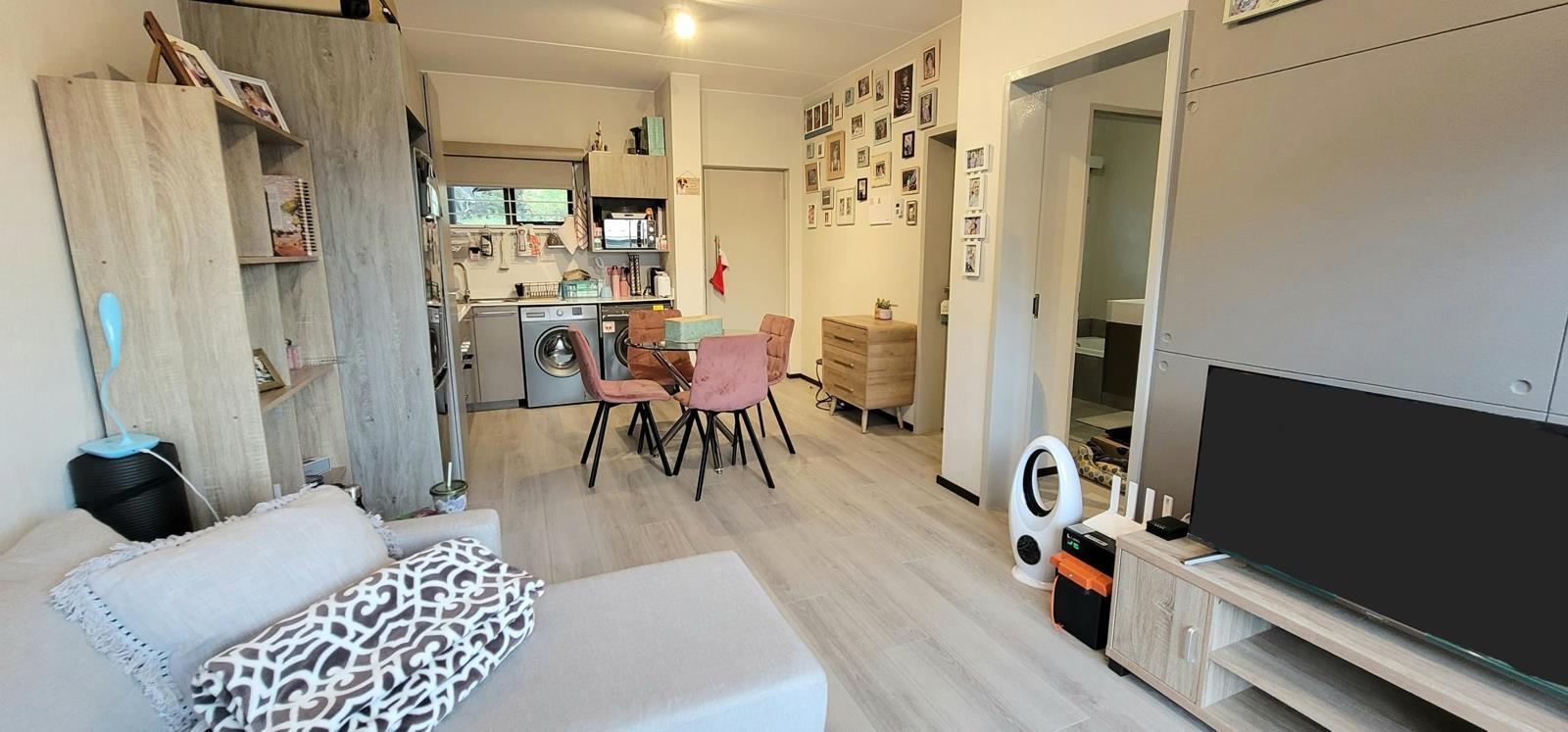 1 Bedroom Apartment in Broadacres