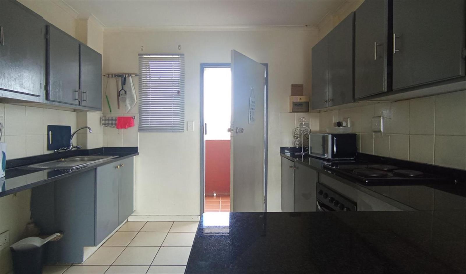 2 Bedroom Apartment in Zwartkop