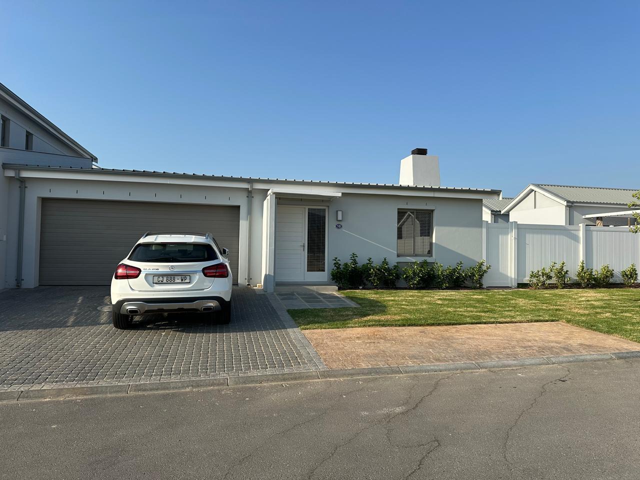 4 Bedroom House in Paarl