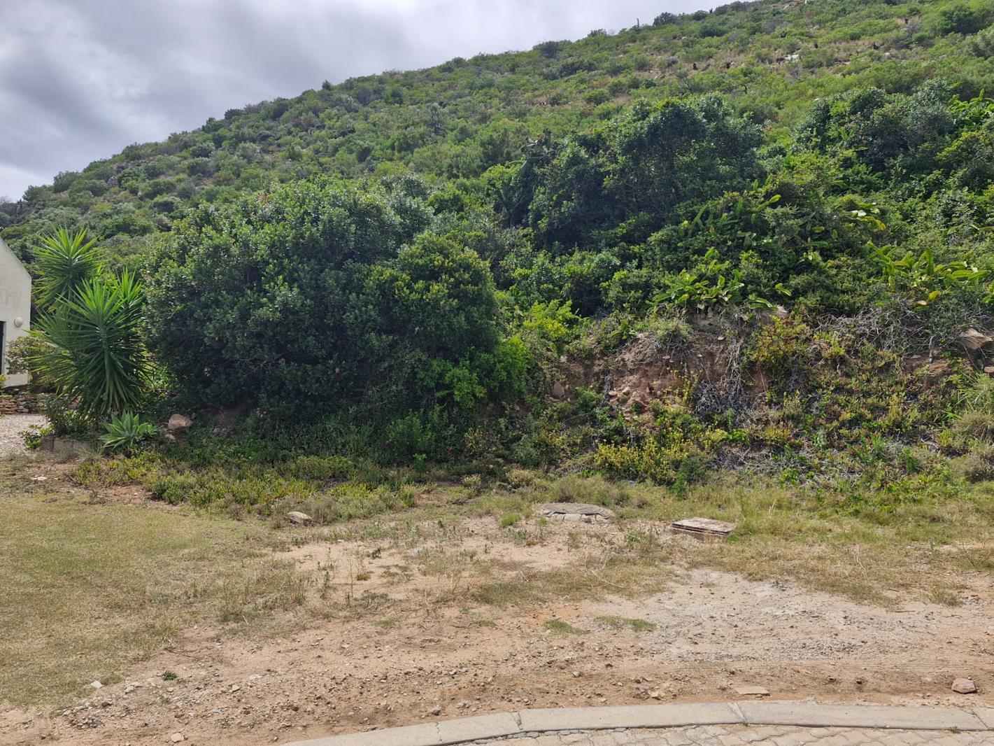 204 m² Land available in Mossel Bay Central