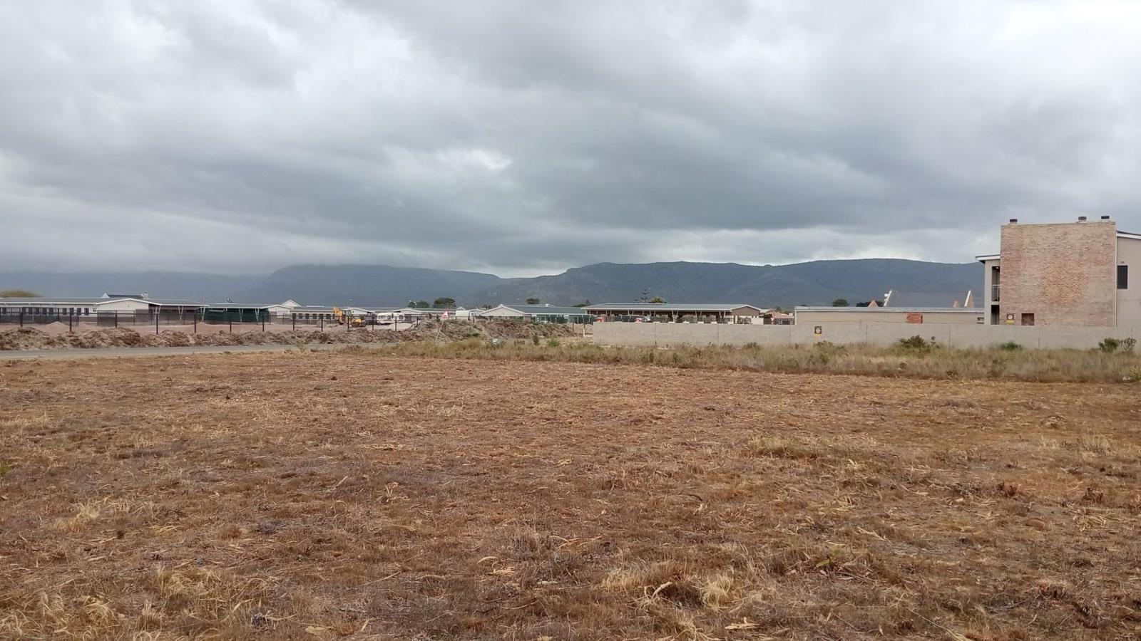 1 255 m² Land available in Fisherhaven