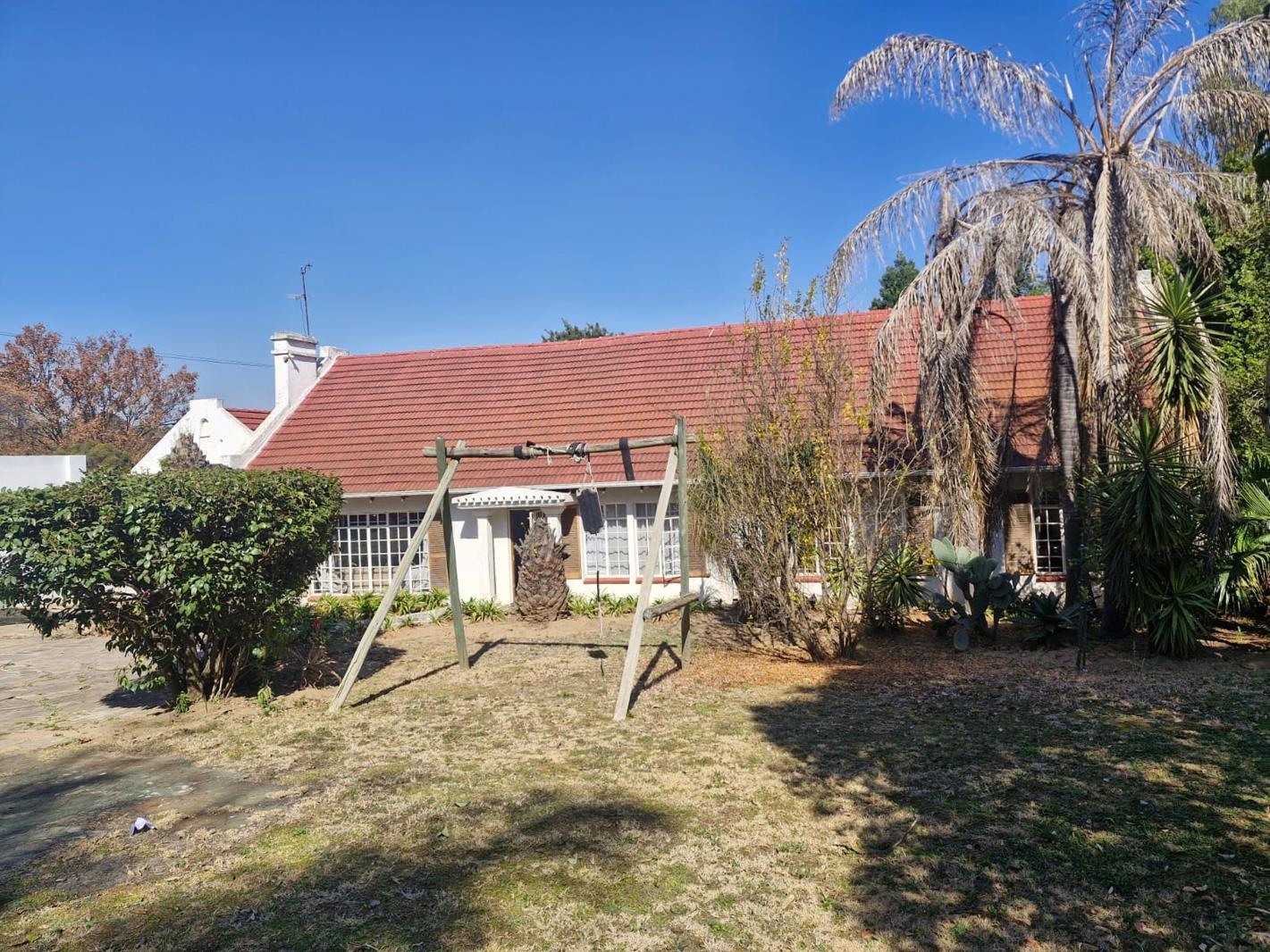 4 Bedroom House in Bryanston