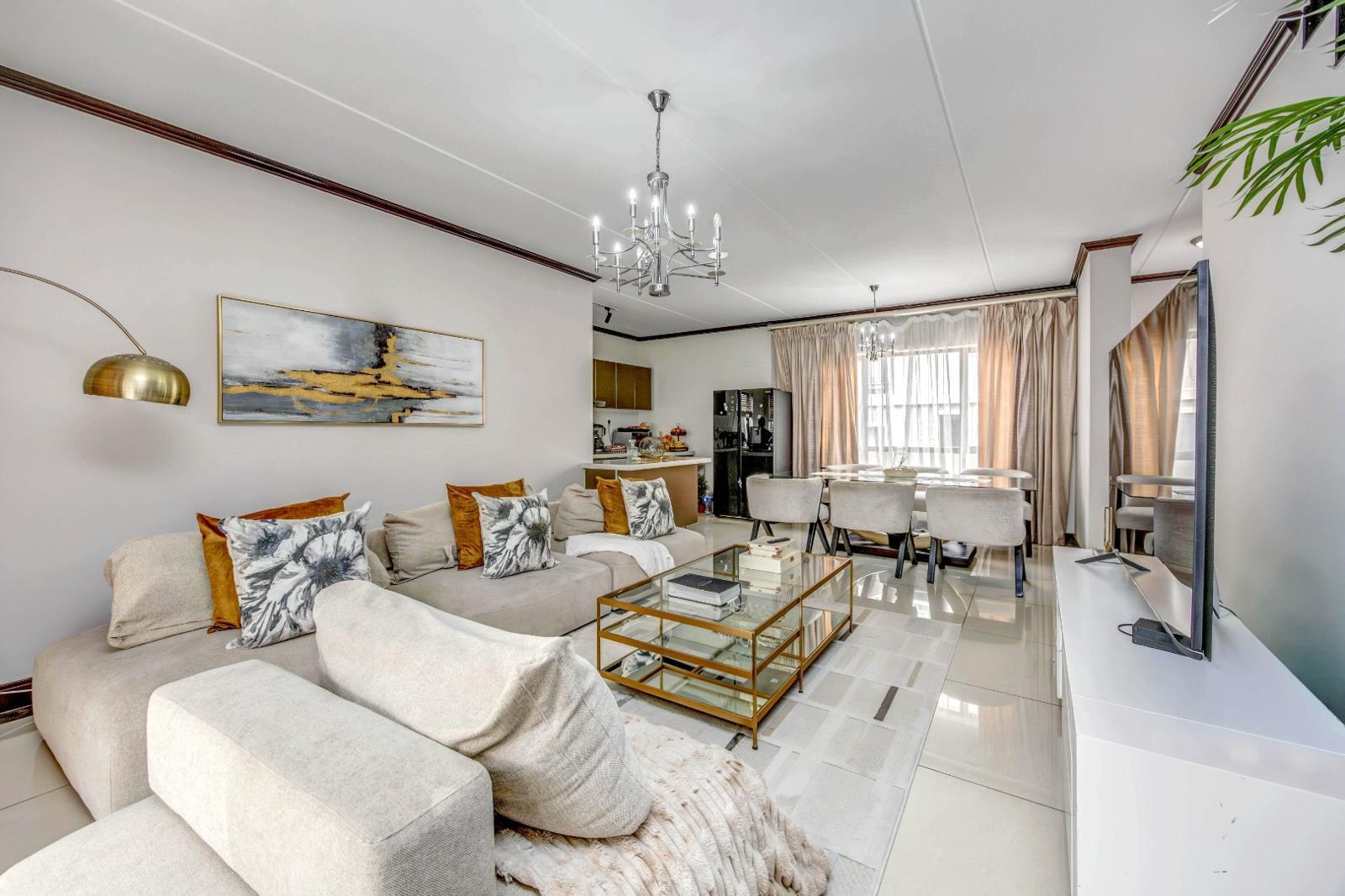 3 Bedroom House in Maroeladal