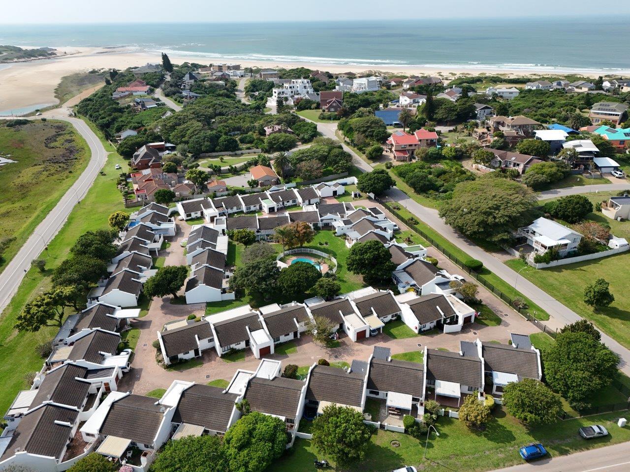 2 Bedroom Townhouse in Paradise Beach