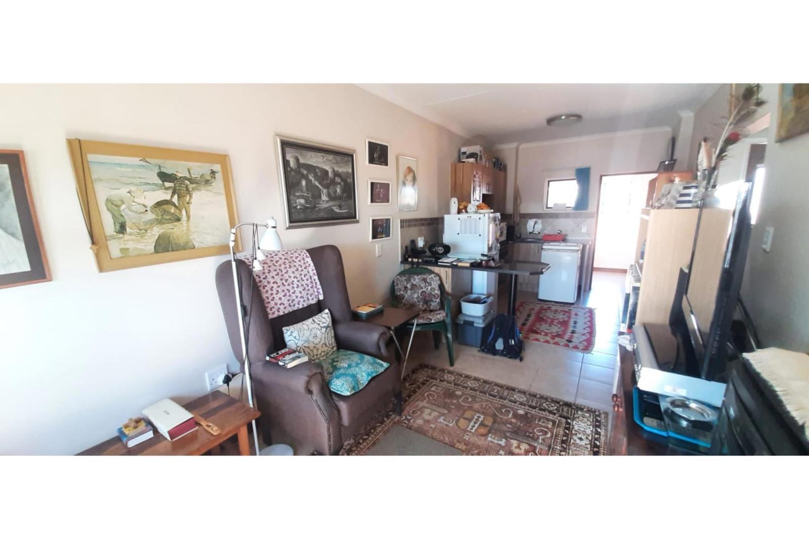 1 Bedroom Apartment in Brentwood Park