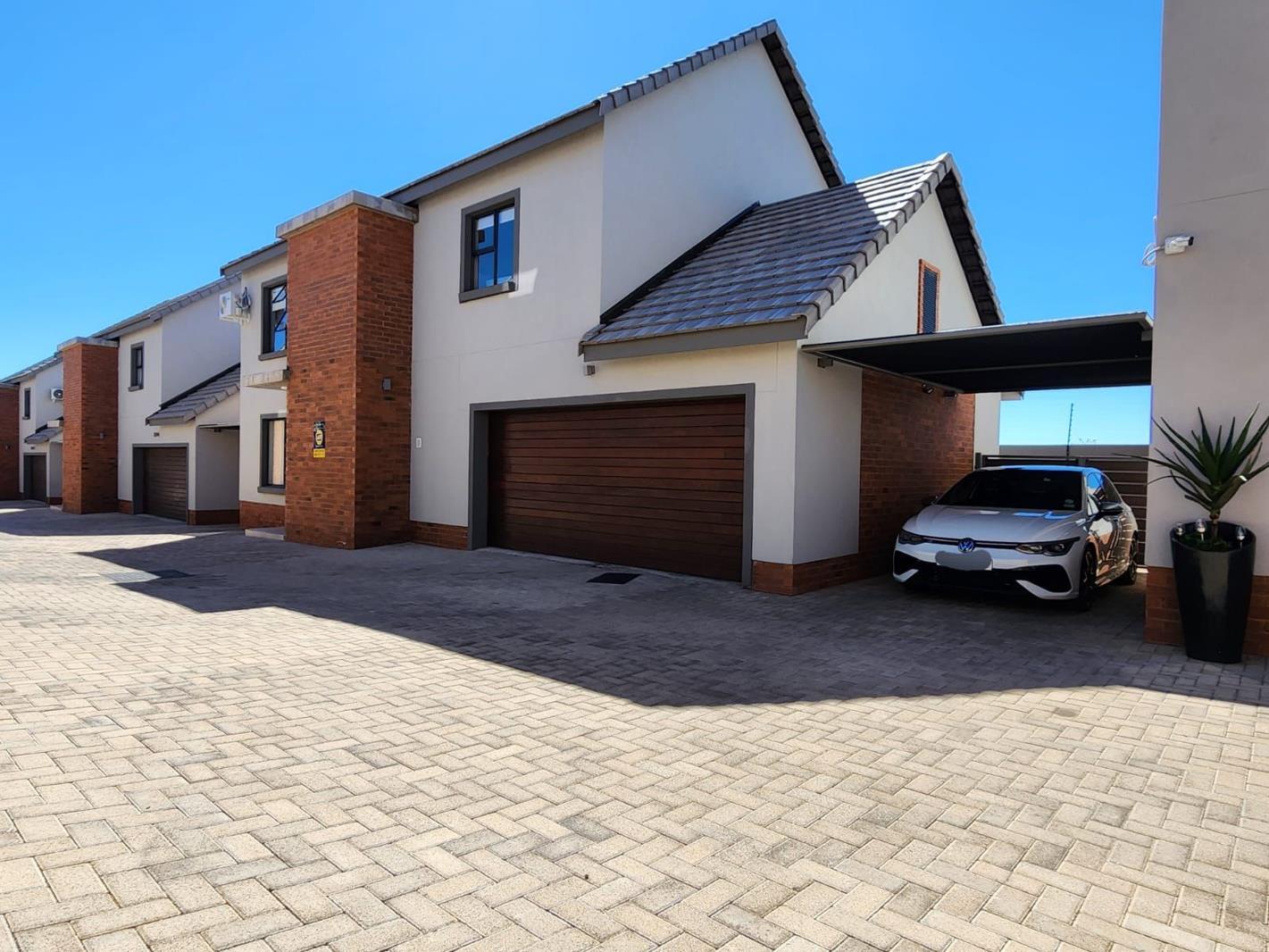 3 Bedroom Townhouse in Bendor