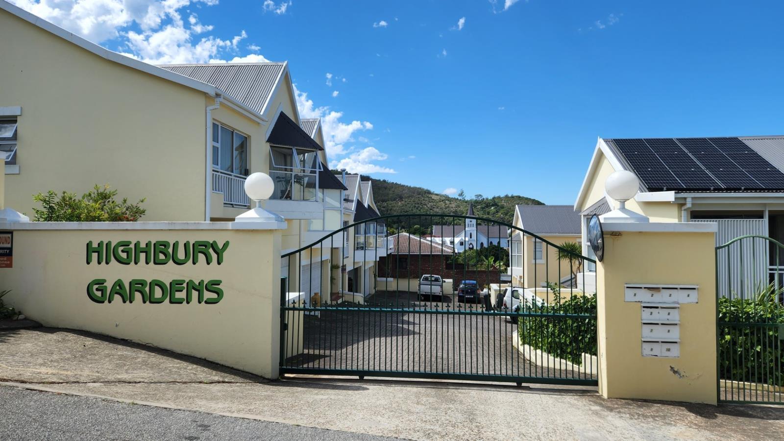 3 Bedroom Townhouse in Lelieskloof