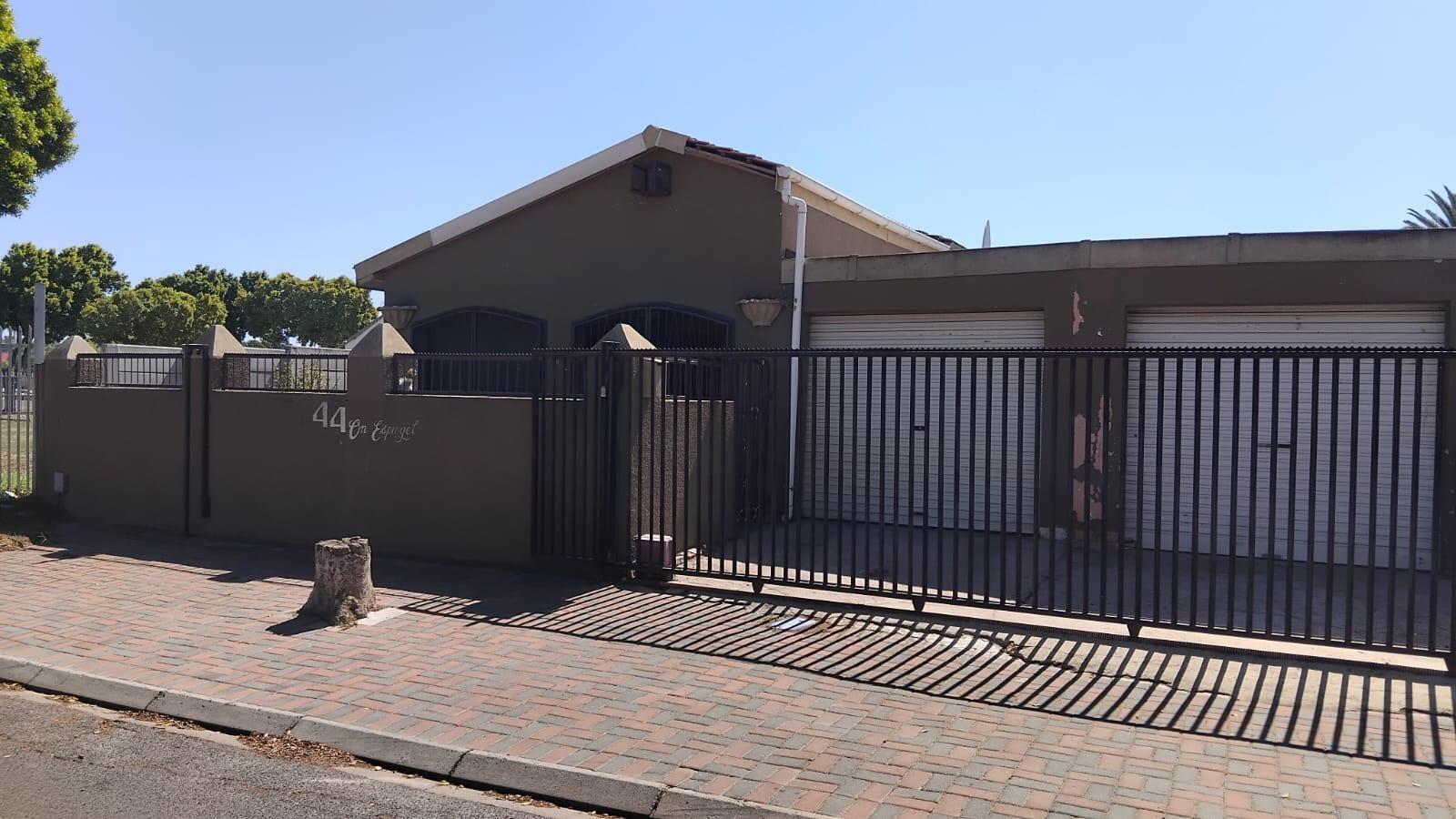3 Bedroom House in Saxonsea