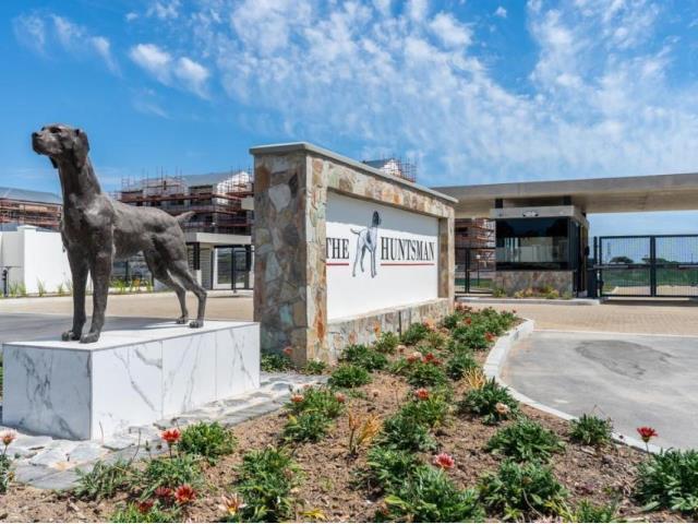 2 Bedroom Apartment in The Huntsman Estate