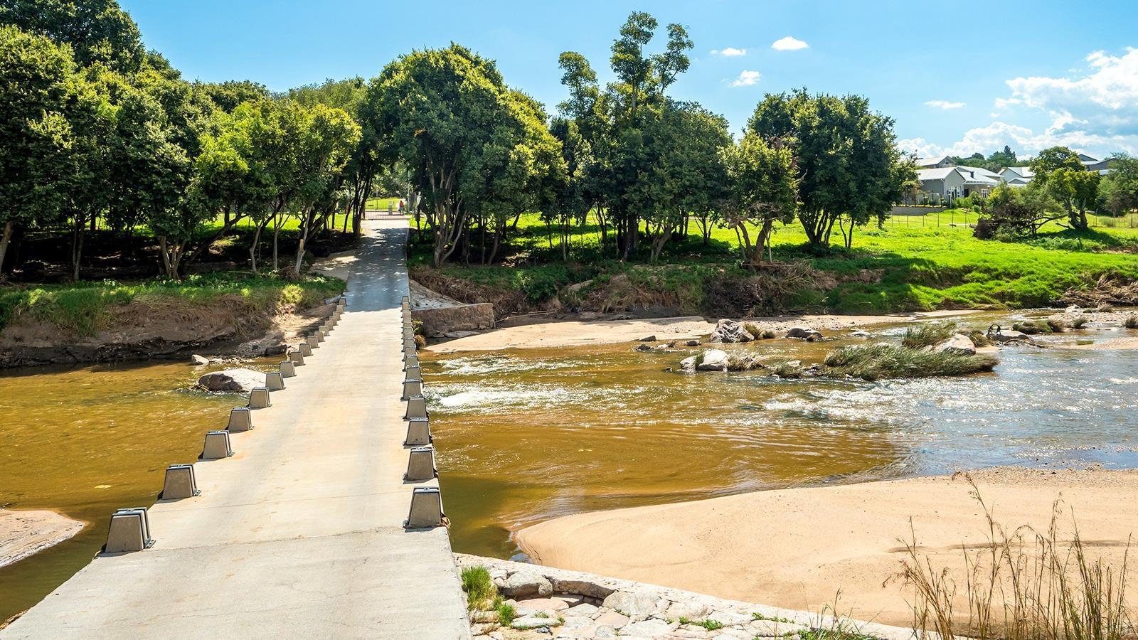 728 m² Land available in Helderfontein Estate