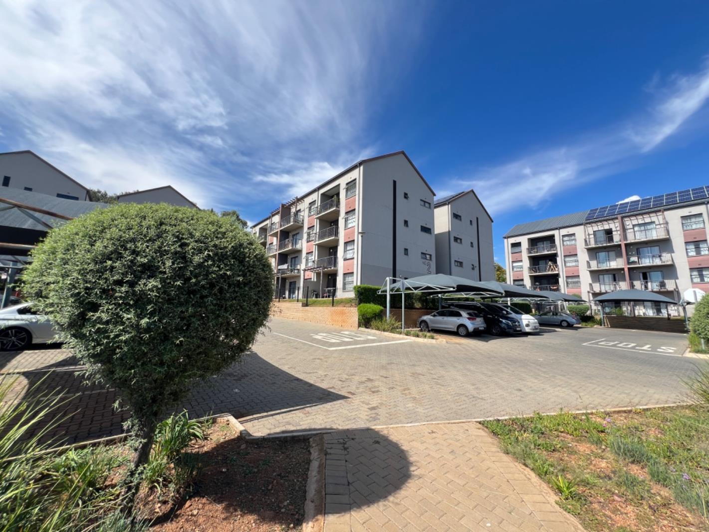 2 Bedroom Apartment in Clubview
