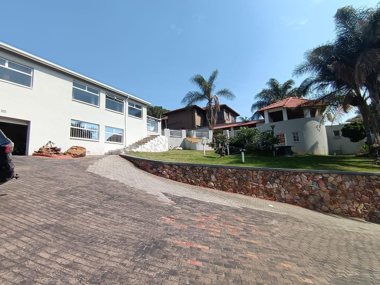 5 Bedroom House in Bassonia