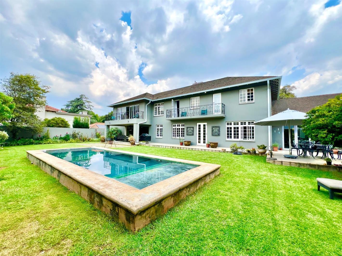 5 Bedroom House in Houghton Estate