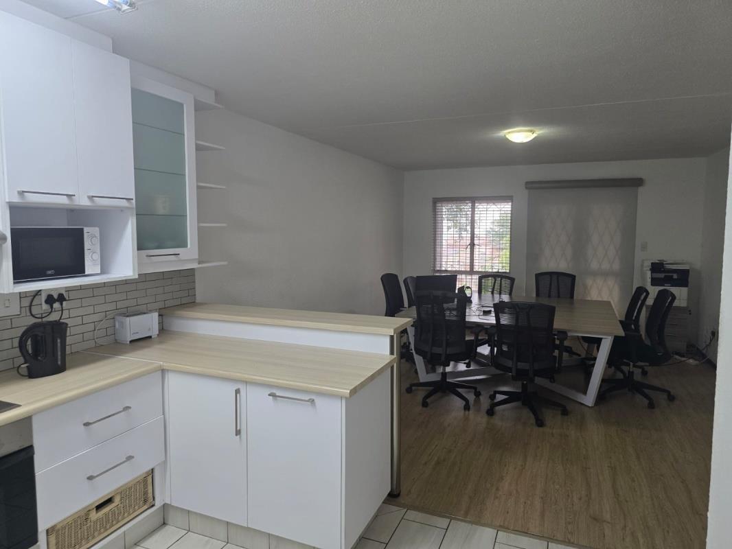 2 Bedroom Apartment in Florida Hills