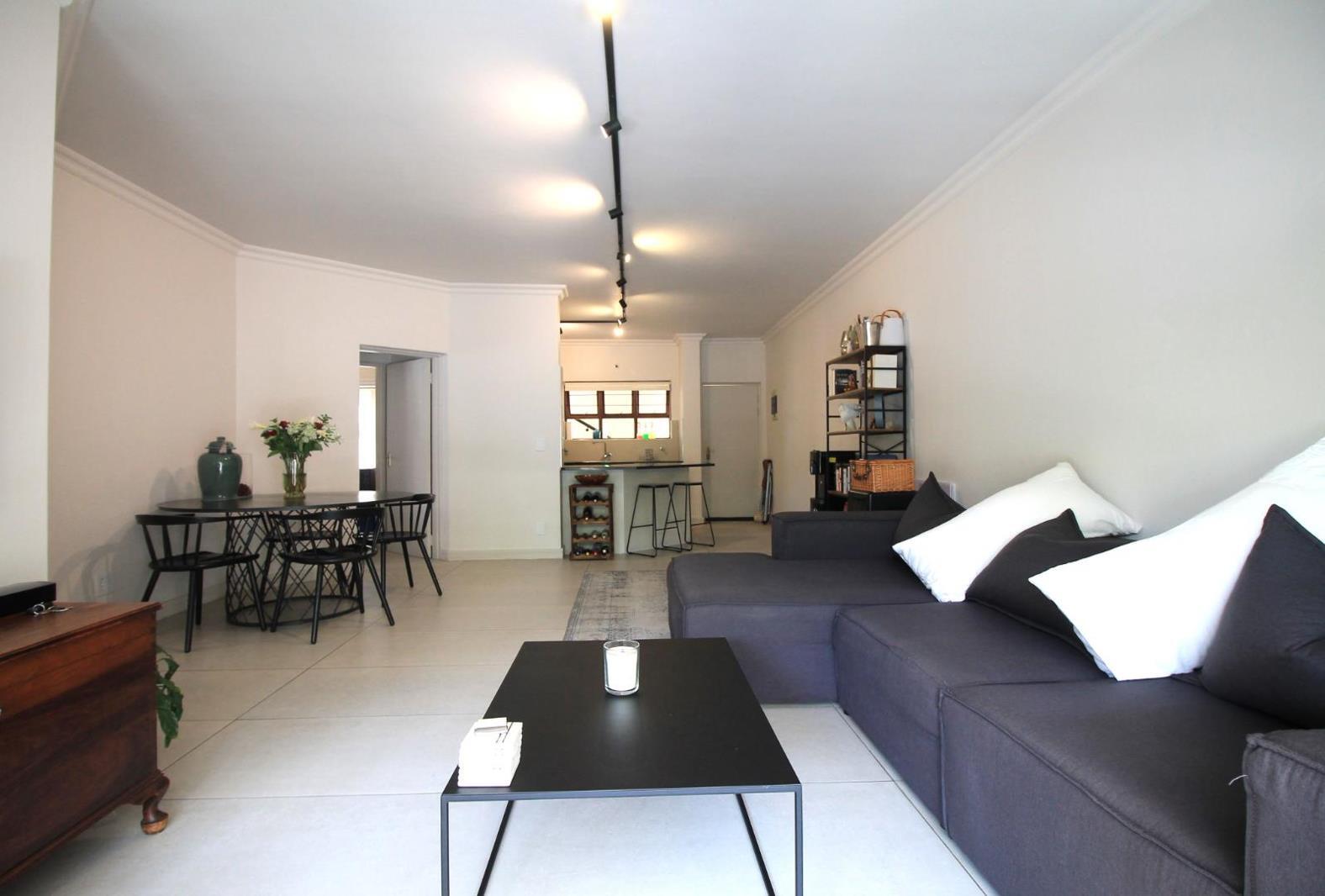 2 Bedroom Apartment in Bryanston
