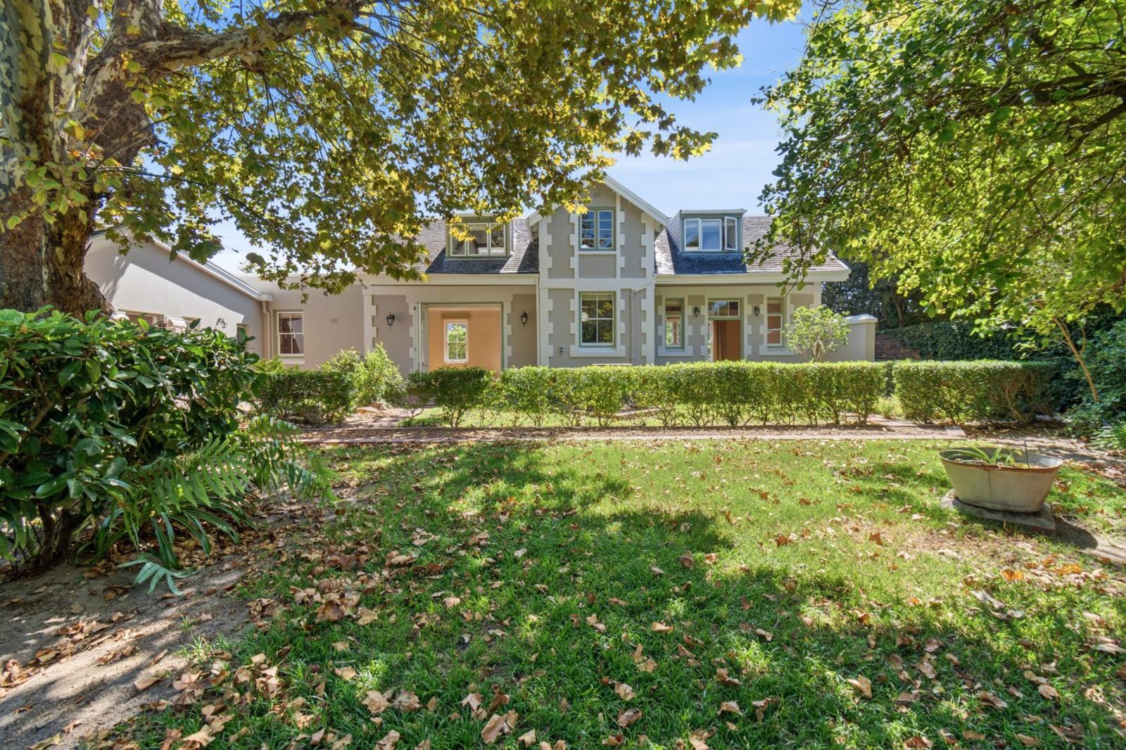 3.5 Bedroom House in Rondebosch