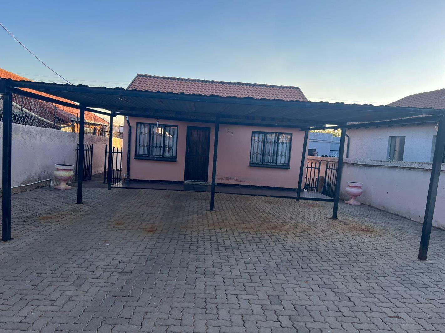 2 Bedroom House in Soshanguve