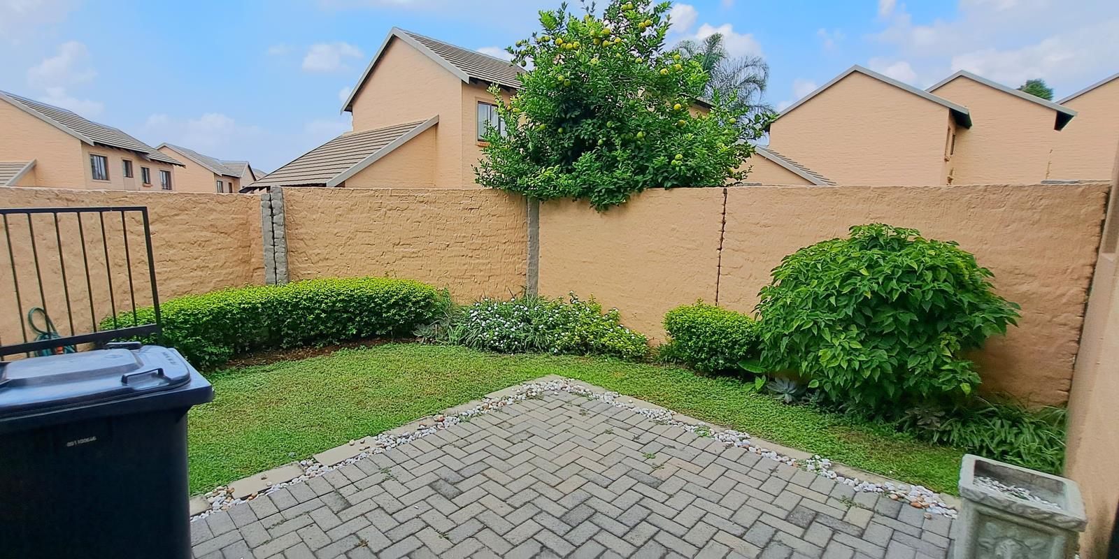 2 Bedroom Townhouse in Carlswald