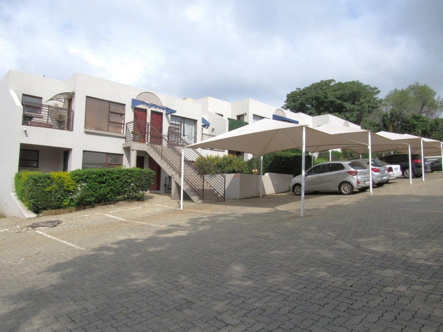 1 Bedroom Townhouse in Paulshof