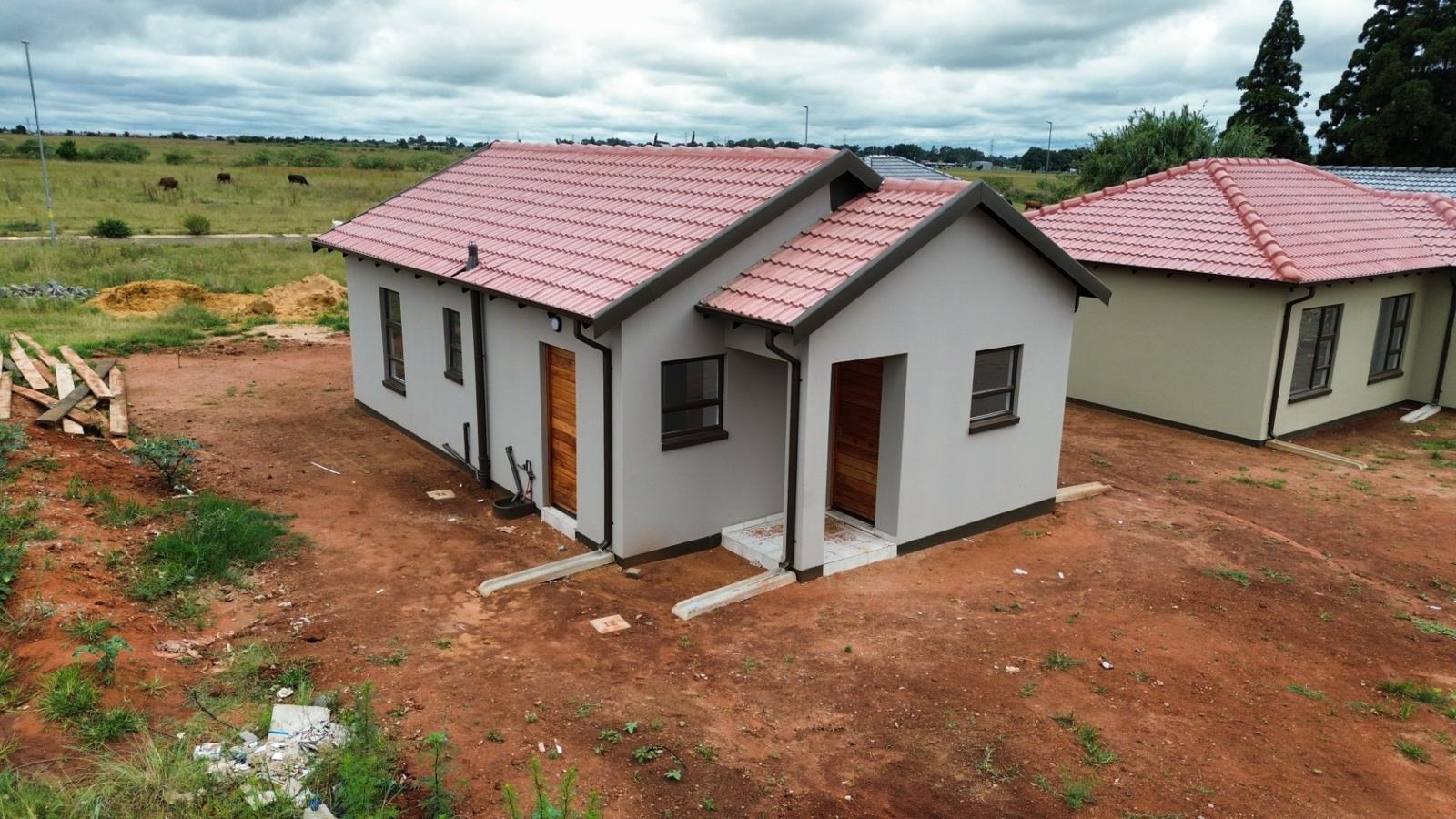 2 Bedroom Simplex in Crystal Park
