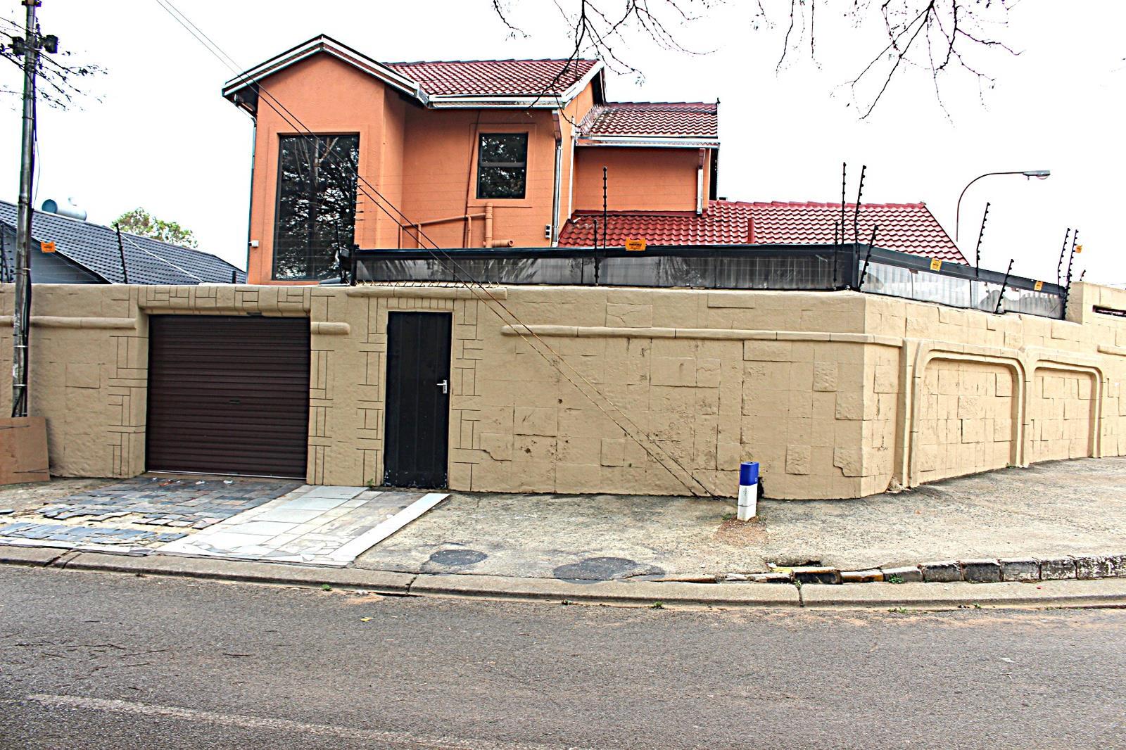 3 Bedroom House in Eldorado Park