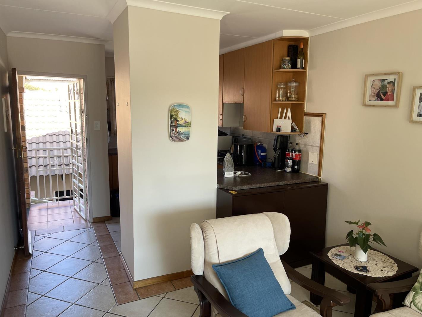 2 Bedroom Apartment in Moreleta Park