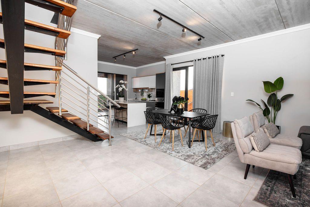 3 Bedroom House in Olympus AH