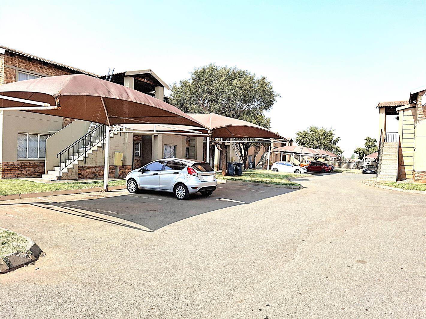 2 Bedroom Apartment in Protea Glen