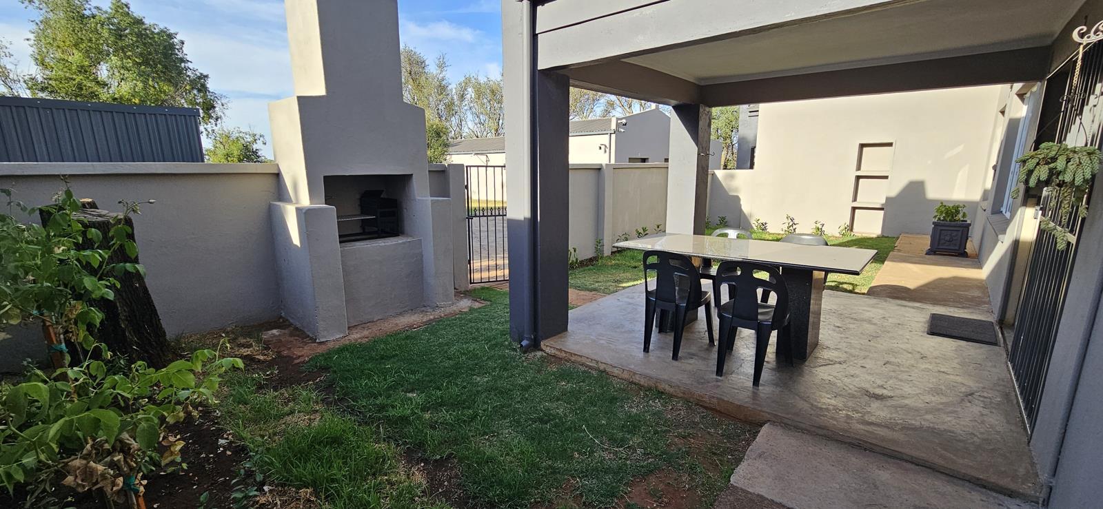 2 Bedroom Apartment in Monavoni AH