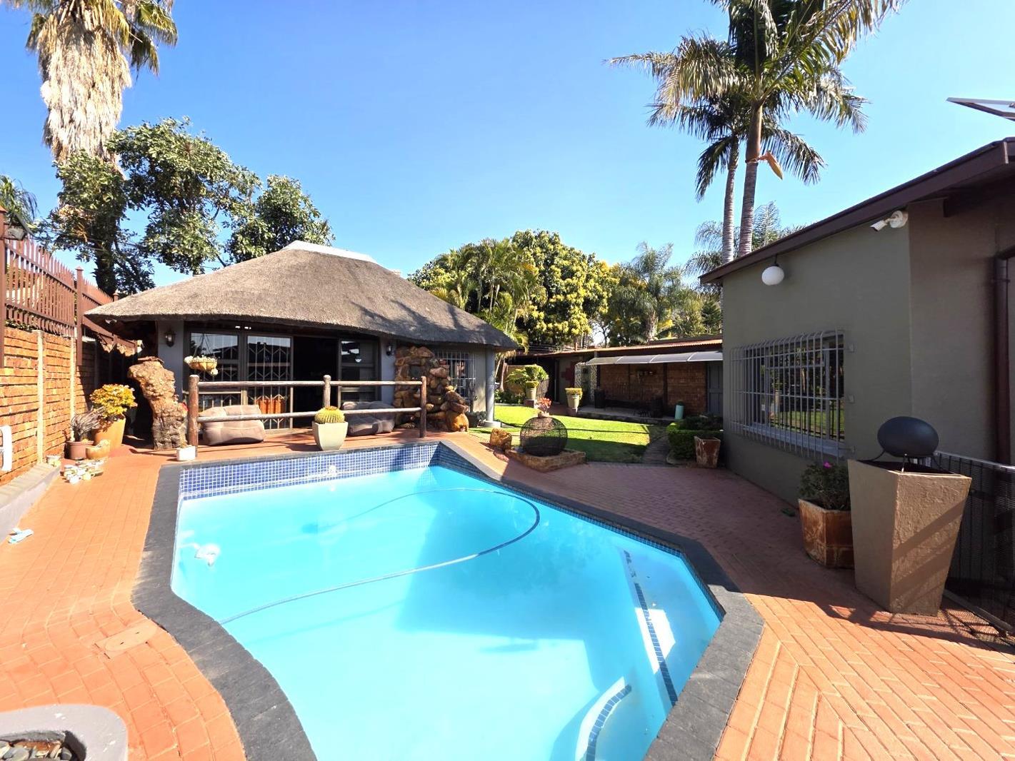 3 Bedroom House in Sinoville