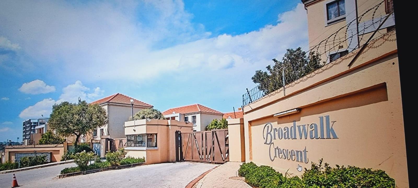 2 Bedroom Apartment in Halfway House