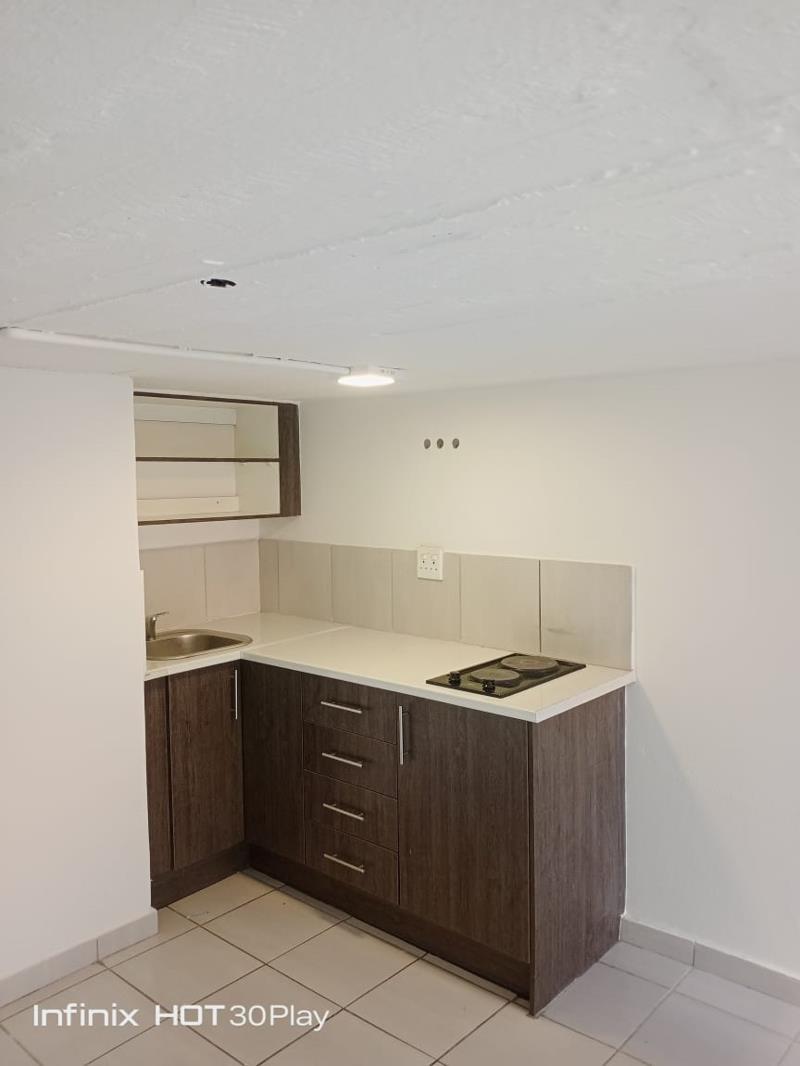 Studio apartment in Delville