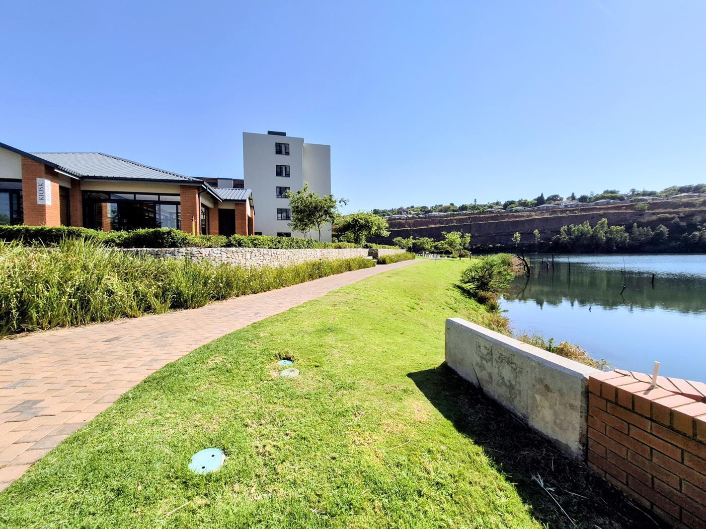 1 Bedroom Apartment in Waterkloof