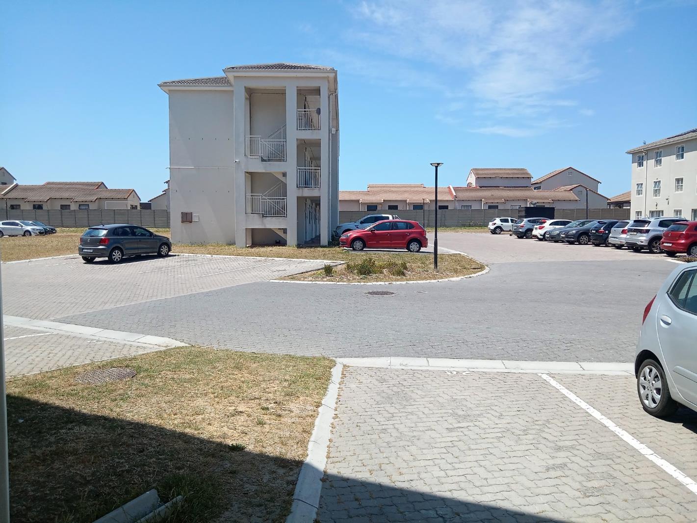 2 Bedroom Apartment in Costa Da Gama