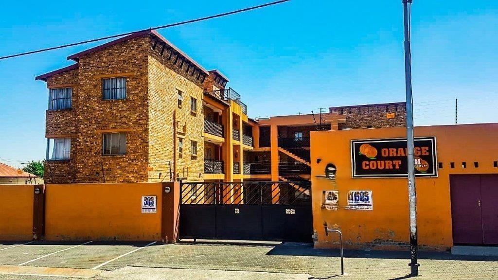 Studio Apartment in Turf Club