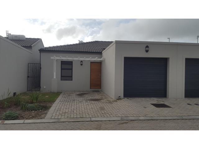 3 Bedroom Townhouse in Parklands North