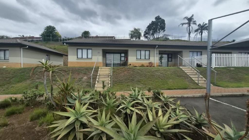 2 Bedroom Apartment in Hayfields