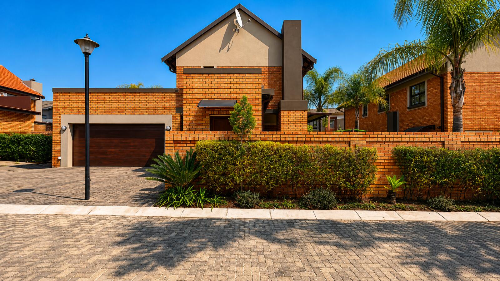 3 Bedroom Townhouse in Equestria
