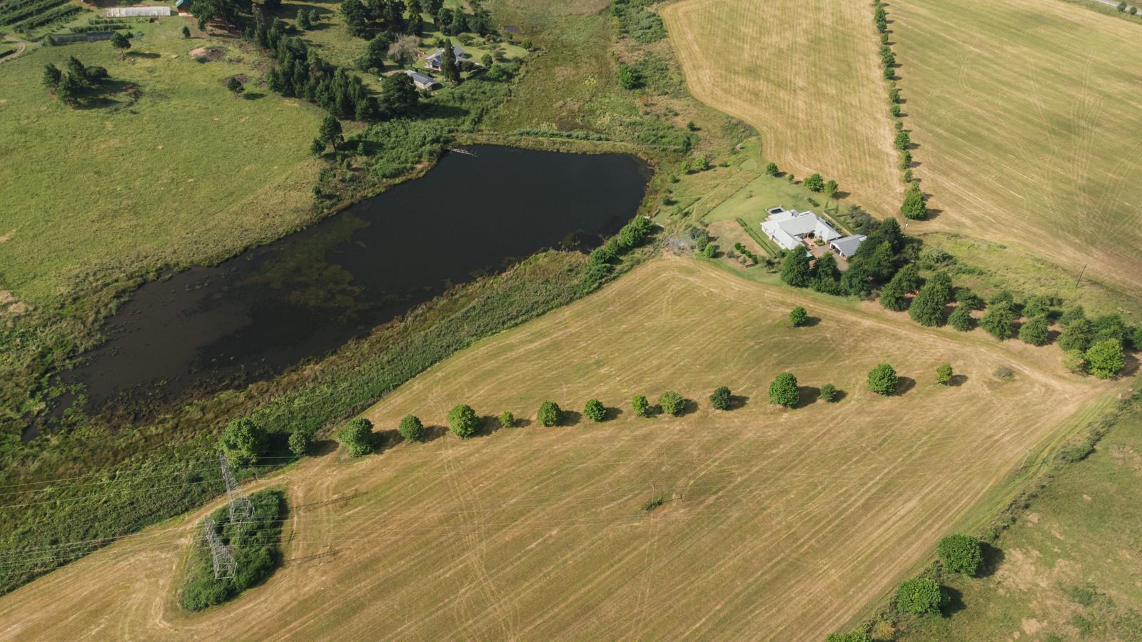 1 600 m² Land available in Nottingham Road