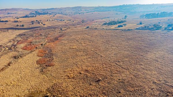 12 ha Land available in Doornrandje