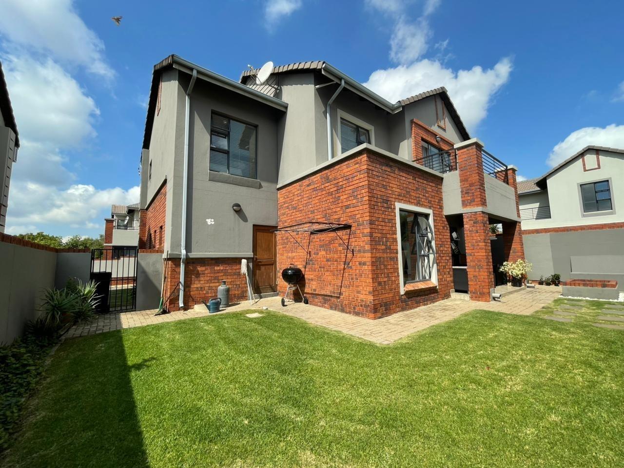 4 Bedroom Townhouse in Meyersdal Nature Estate