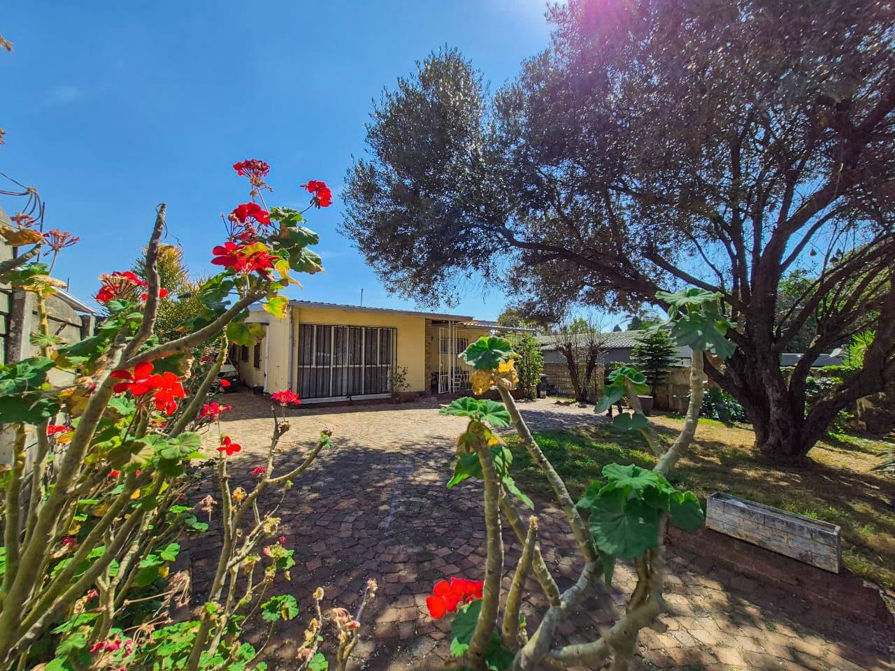 3 Bedroom House in Westdene