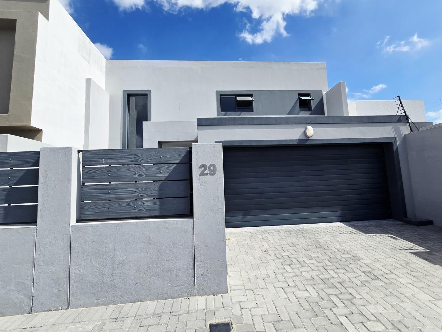 2 Bedroom House in Sandown