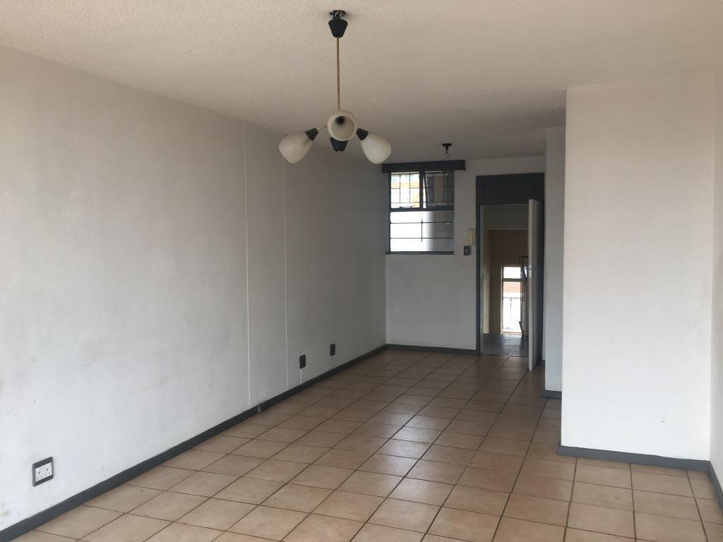 2 Bedroom Flat in Muckleneuk