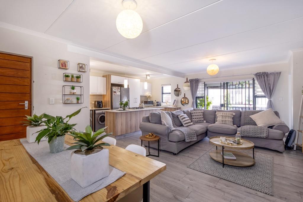 3 Bedroom Apartment in Modderfontein