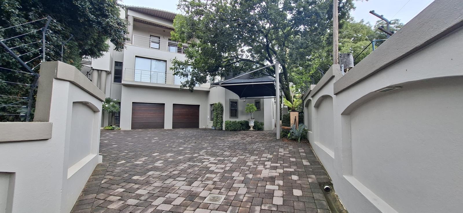 1 Bedroom Garden Cottage in Waterkloof Ridge